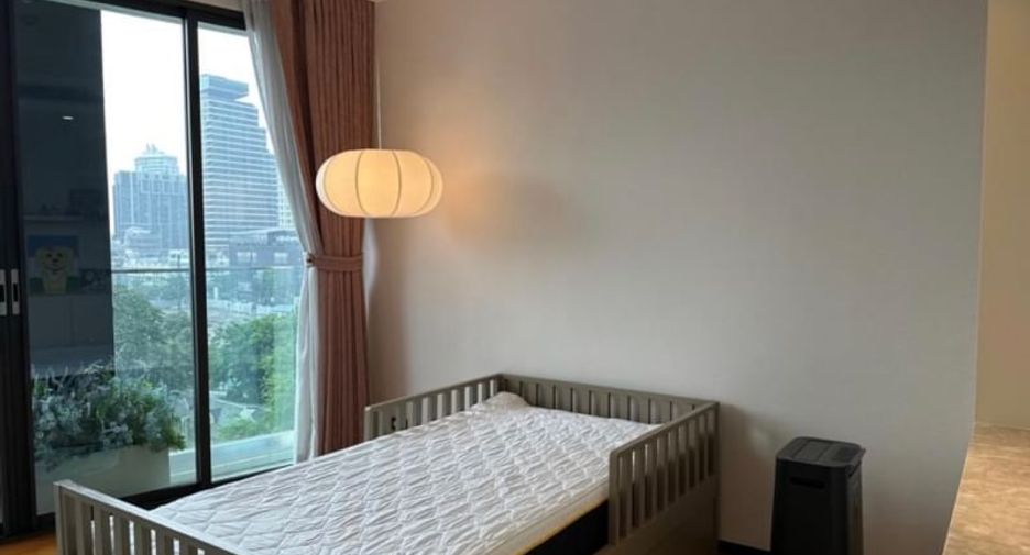 For sale 2 bedrooms condo in Watthana, Bangkok