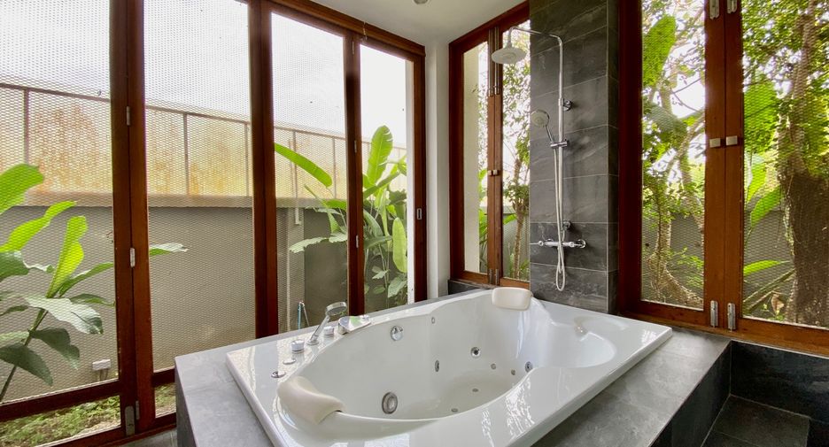For rent and for sale 6 bedrooms house in Hang Dong, Chiang Mai