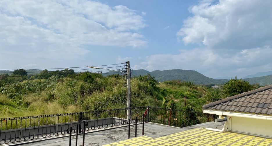 For rent and for sale 6 bedrooms house in Hang Dong, Chiang Mai