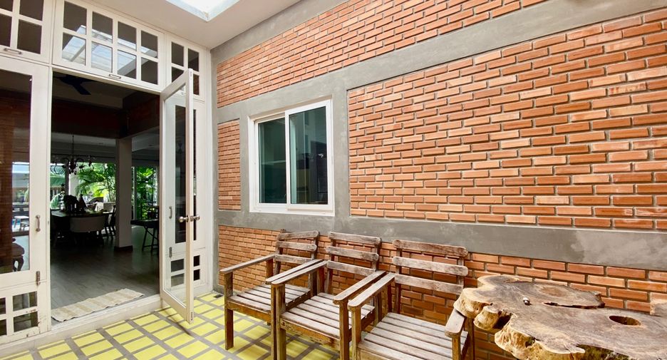 For rent and for sale 6 bedrooms house in Hang Dong, Chiang Mai