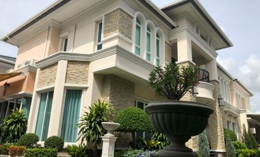 Casa en venta de 5 habitaciones en Taling Chan, Bangkok