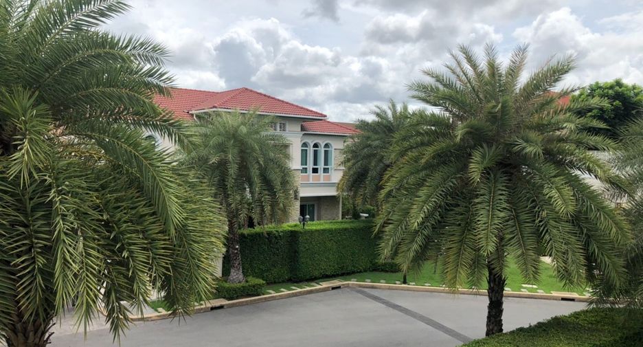 For sale 5 bedrooms house in Taling Chan, Bangkok