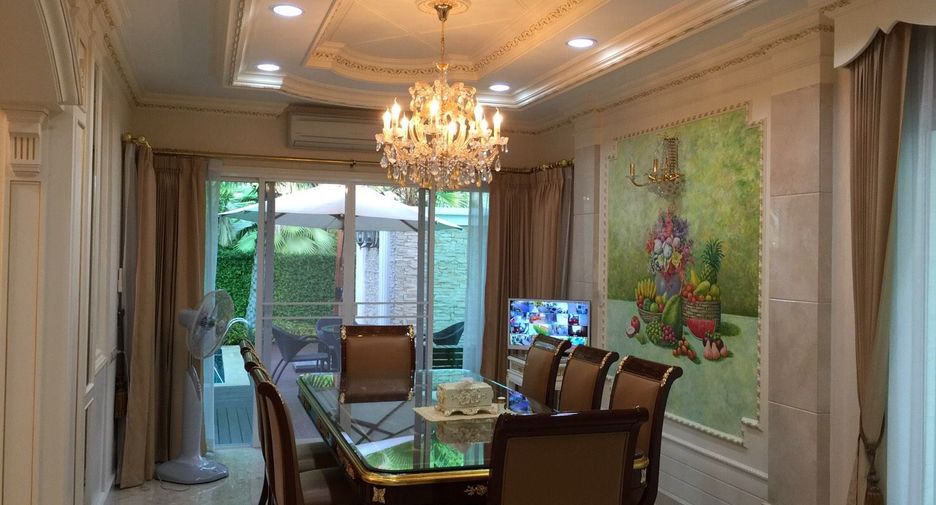 For sale 5 bedrooms house in Taling Chan, Bangkok