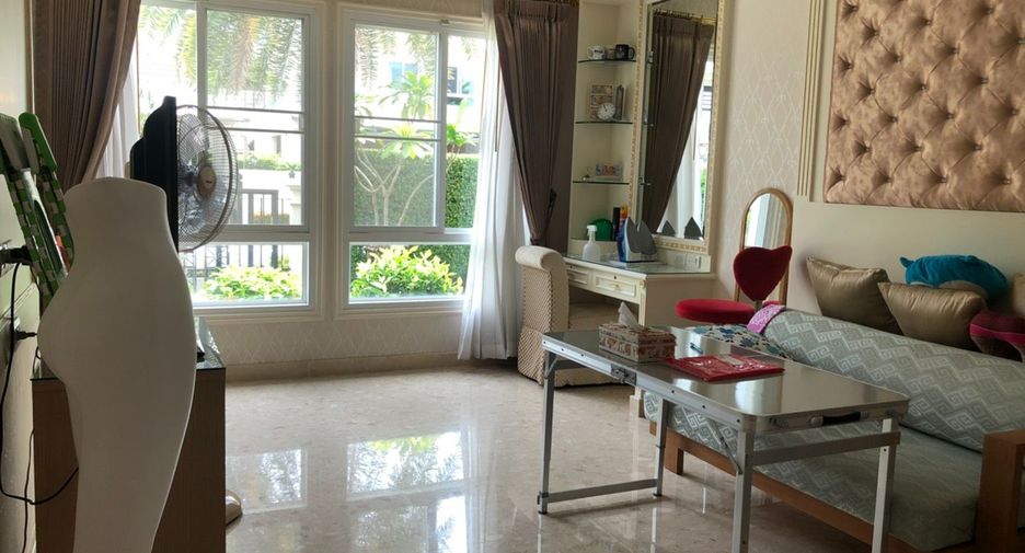 For sale 5 bedrooms house in Taling Chan, Bangkok