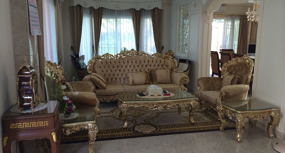 For sale 5 bedrooms house in Taling Chan, Bangkok