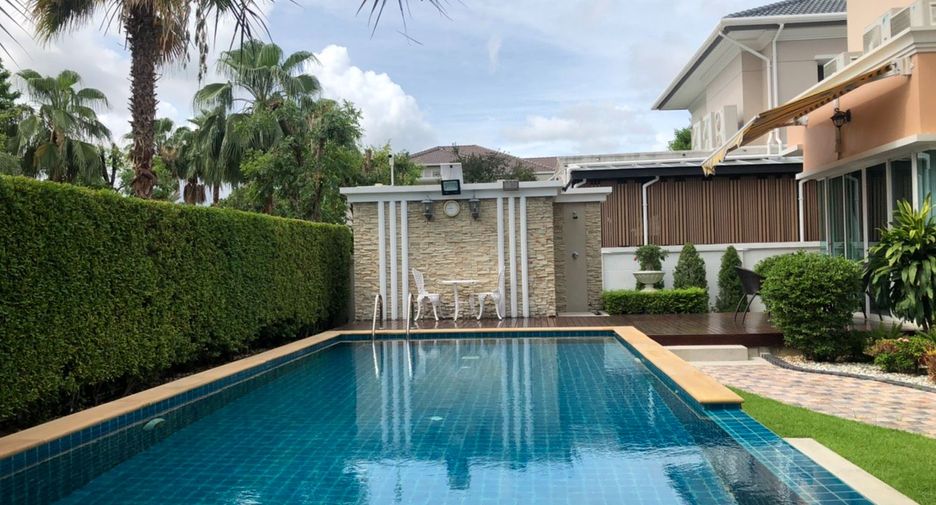 For sale 5 bedrooms house in Taling Chan, Bangkok