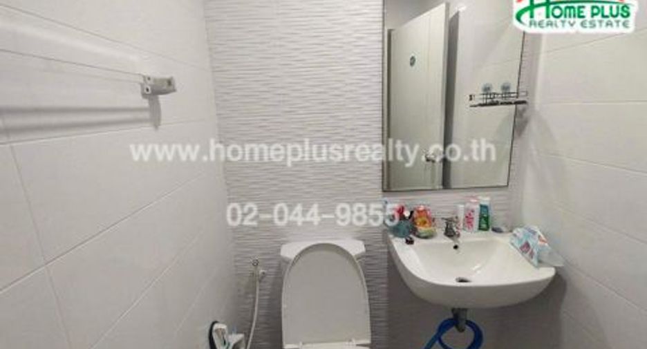 For sale 3 bedrooms townhouse in Bang Phli, Samut Prakan