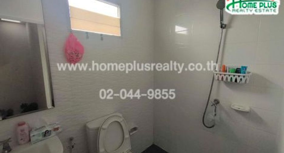 For sale 3 bedrooms townhouse in Bang Phli, Samut Prakan