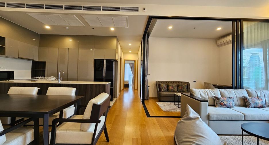 For rent 2 bedrooms condo in Watthana, Bangkok