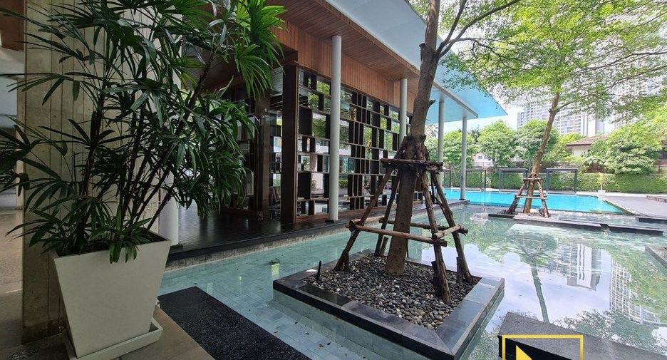 For rent 2 bedrooms condo in Khlong Toei, Bangkok