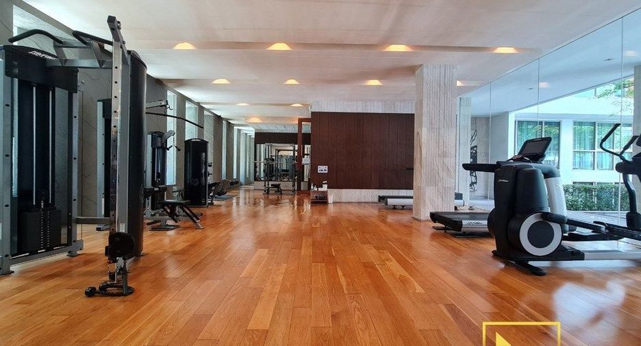 For rent 2 bedrooms condo in Khlong Toei, Bangkok