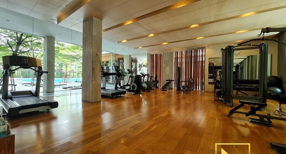 For rent 2 bedrooms condo in Khlong Toei, Bangkok