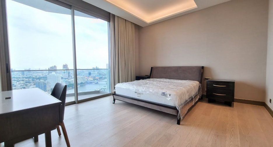 For rent 2 bedrooms condo in Khlong San, Bangkok