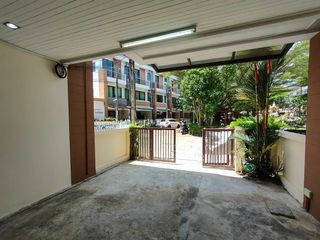 For sale 3 bedrooms retail Space in Mueang Phuket, Phuket