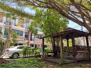 For sale 3 bedrooms retail Space in Mueang Phuket, Phuket