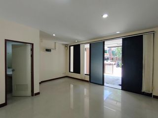 For sale 3 bedrooms retail Space in Mueang Phuket, Phuket
