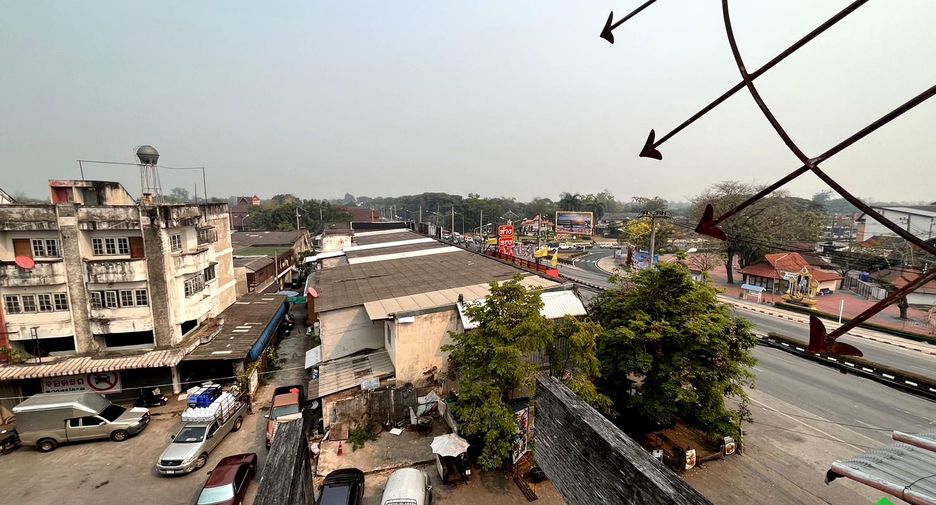 For sale retail Space in San Kamphaeng, Chiang Mai