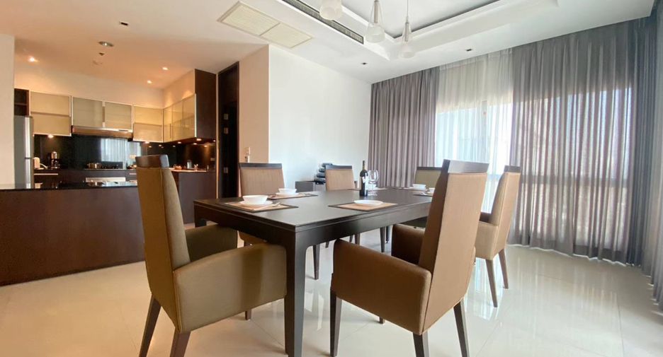 À louer 3 chambres condo à Pathum Wan, Bangkok