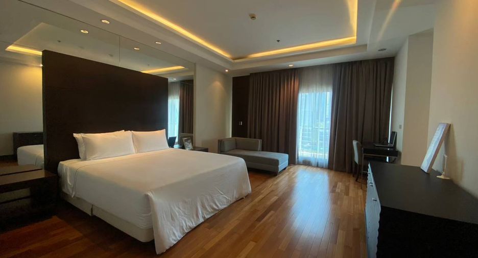 À louer 3 chambres condo à Pathum Wan, Bangkok