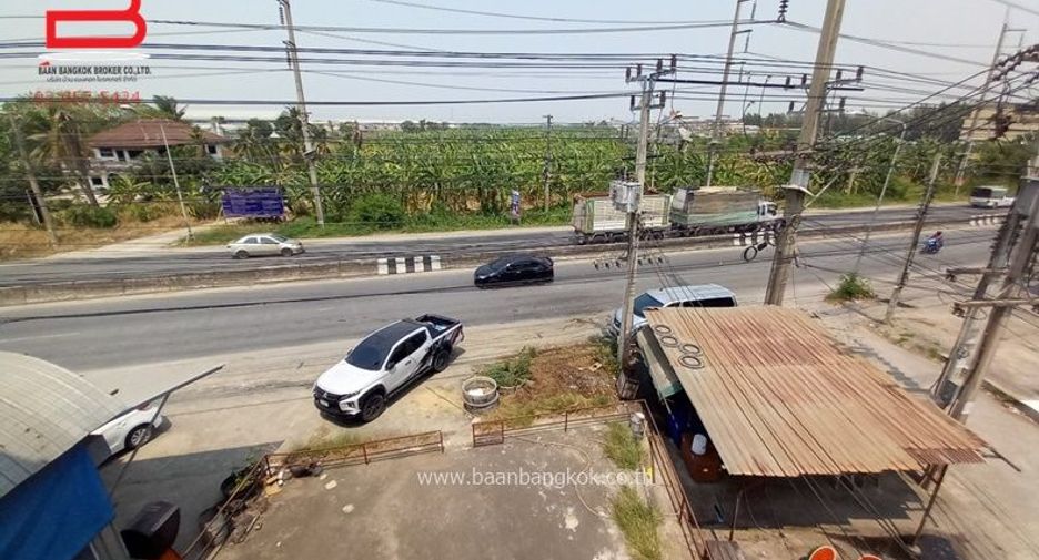 Local comercial en venta de 3 habitaciones en Lam Luk Ka, Pathum Thani