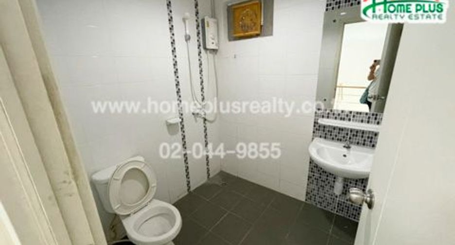 Reihenhaus zum Kauf mit 3 Zimmer in Sai Mai, Bangkok