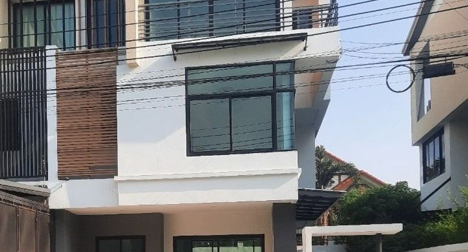 For rent 5 bed house in Bang Bua Thong, Nonthaburi