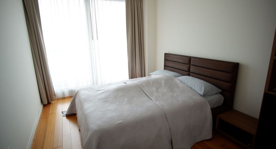 For rent 2 bedrooms condo in Sathon, Bangkok