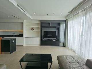 Wohnung zur Miete mit 2 Zimmer in Sathon, Bangkok