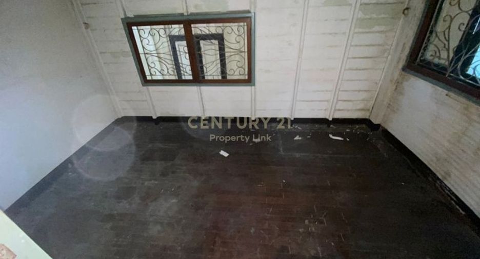 For rent 10 bedrooms house in Sathon, Bangkok