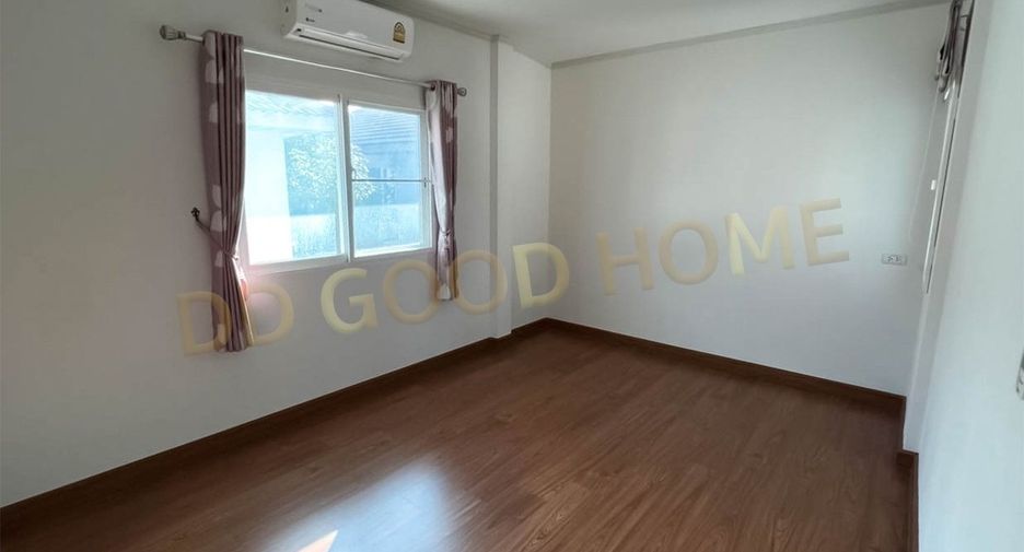 For sale 4 bed house in Min Buri, Bangkok Hipflat
