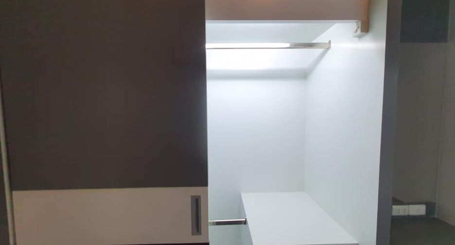 Casa adosada en venta de 3 habitaciones en Mueang Rayong, Rayong