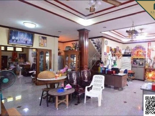 For sale 3 ベッドルーム house in Bang Na, Bangkok
