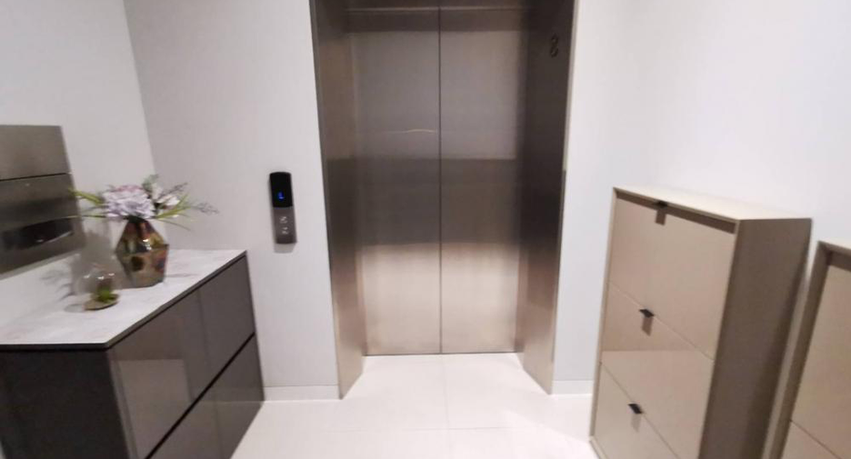 For rent and for sale studio condo in Khlong Toei, Bangkok