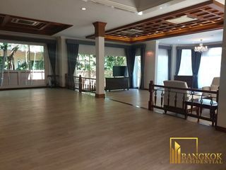 For rent 6 Beds house in Taling Chan, Bangkok