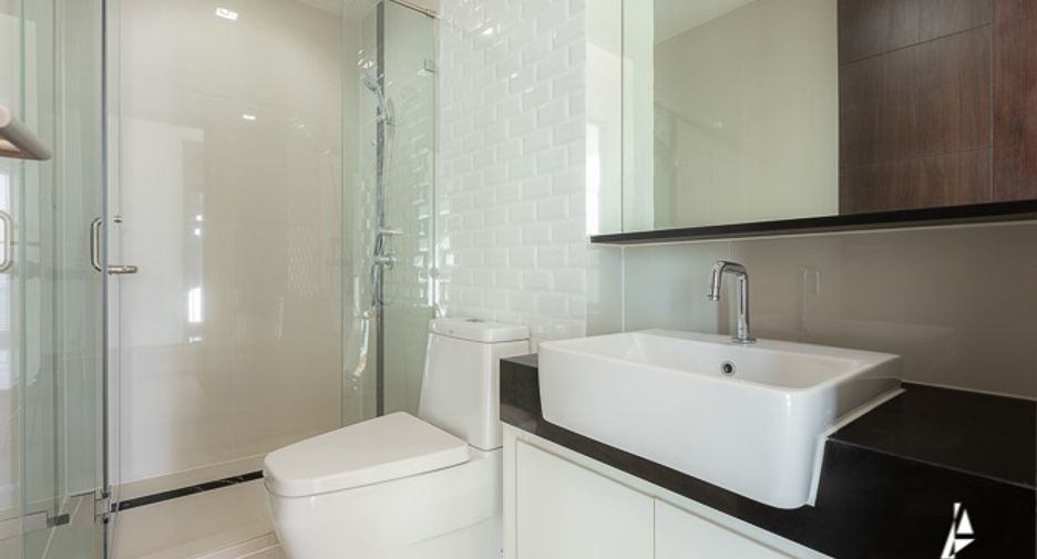 For sale 3 bedrooms condo in Pathum Wan, Bangkok