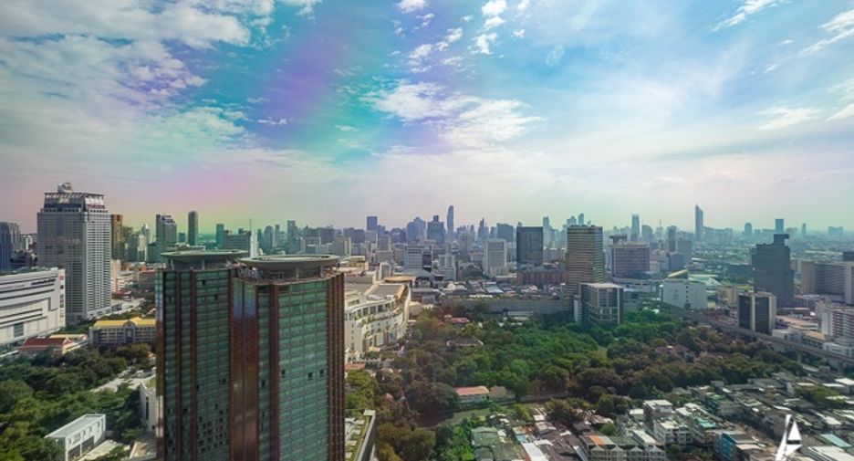 For sale 3 bedrooms condo in Pathum Wan, Bangkok