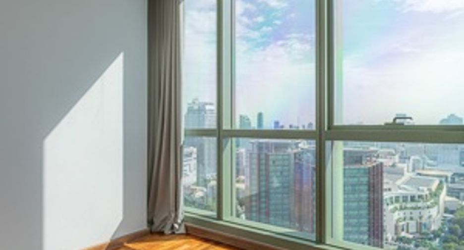 For sale 3 bedrooms condo in Pathum Wan, Bangkok