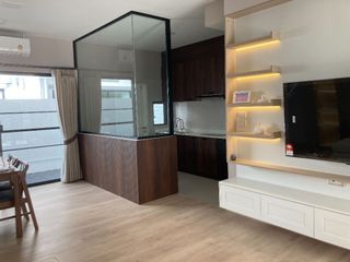 For rent 3 bedrooms townhouse in Bang Phli, Samut Prakan