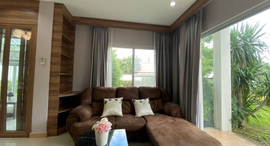 For rent and for sale 3 bedrooms house in Si Racha, Chonburi