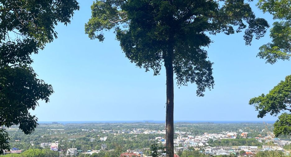 Terreno en venta en Takua Thung, Phang Nga