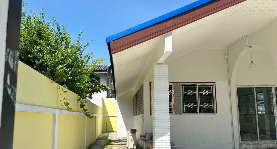 For sale 2 Beds house in Bang Sue, Bangkok