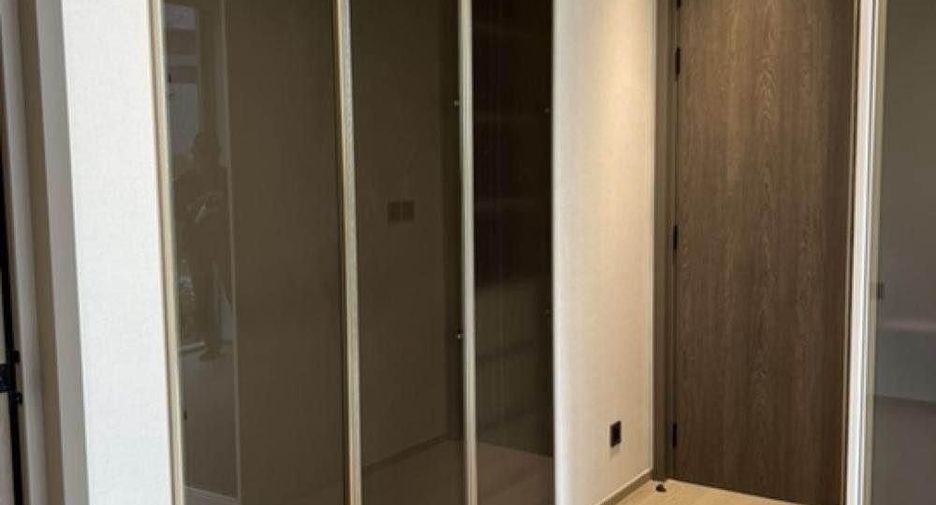 For rent and for sale 2 bedrooms condo in Pathum Wan, Bangkok