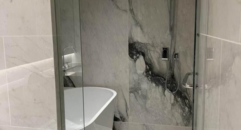 For rent and for sale 2 bedrooms condo in Pathum Wan, Bangkok