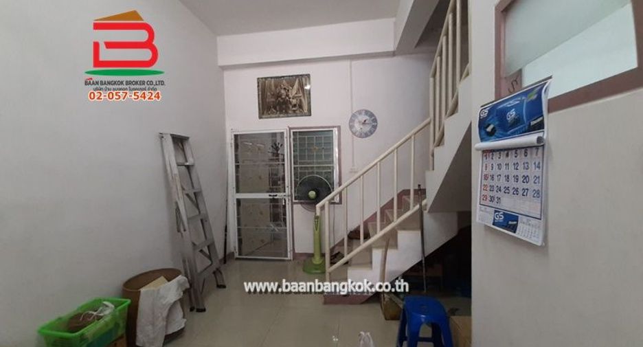 For sale 2 bedrooms retail Space in Sai Mai, Bangkok