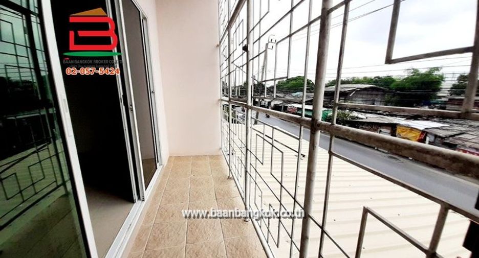 For sale 2 bedrooms retail Space in Sai Mai, Bangkok
