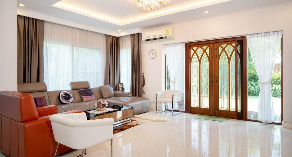 À vendre 5 chambres maison à Bang Khae, Bangkok