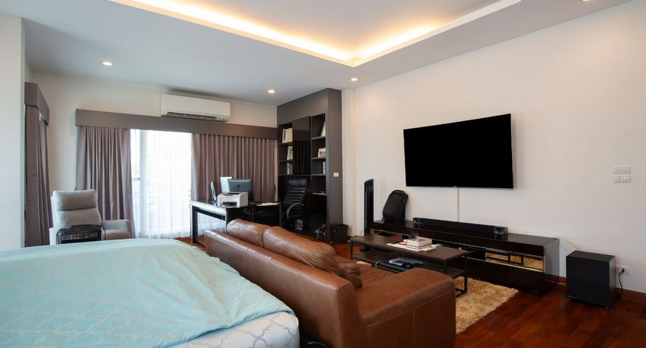 À vendre 5 chambres maison à Bang Khae, Bangkok