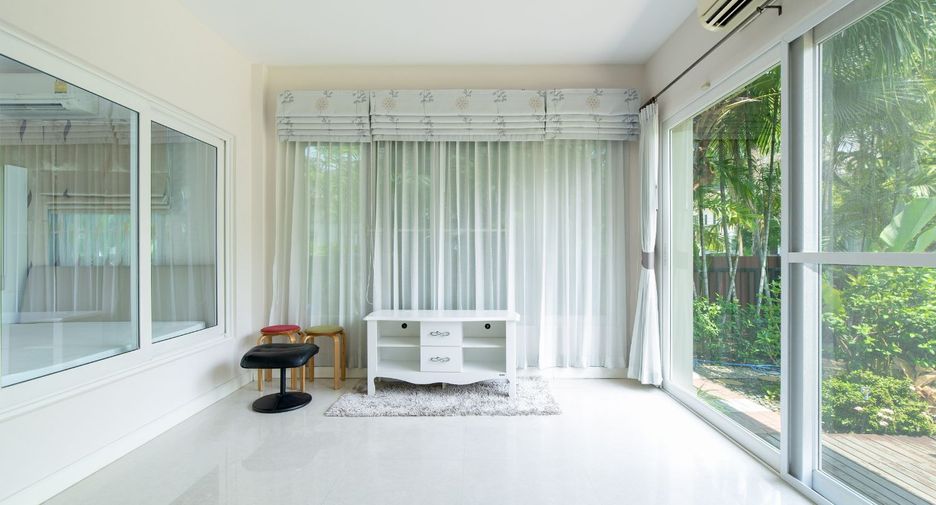 À vendre 5 chambres maison à Bang Khae, Bangkok