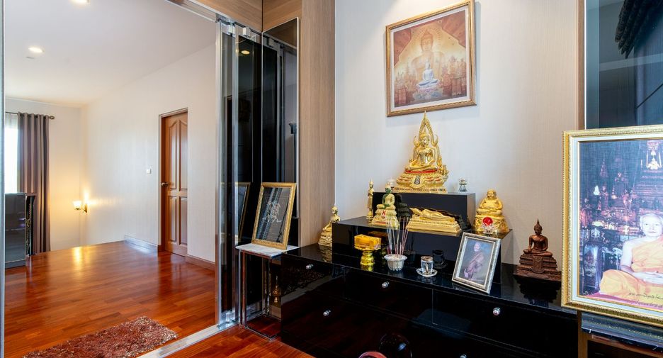 À vendre 5 chambres maison à Bang Khae, Bangkok