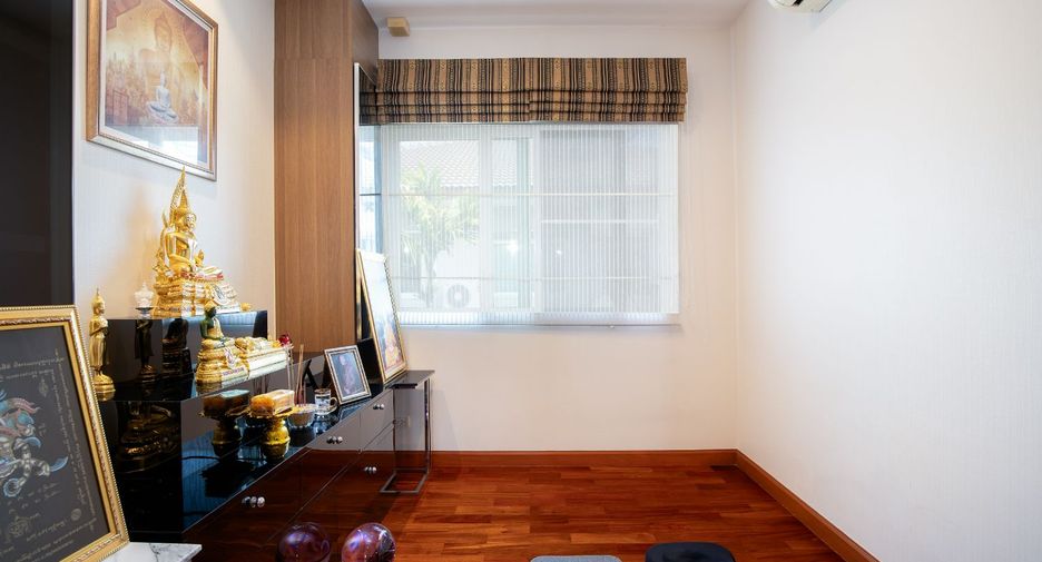 À vendre 5 chambres maison à Bang Khae, Bangkok